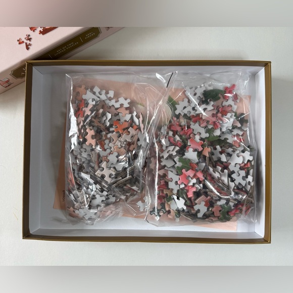 NWT Galison Rose All Day 2-in-1 Shaped Puzzle Set 500+ Pieces - Picture 5 of 8